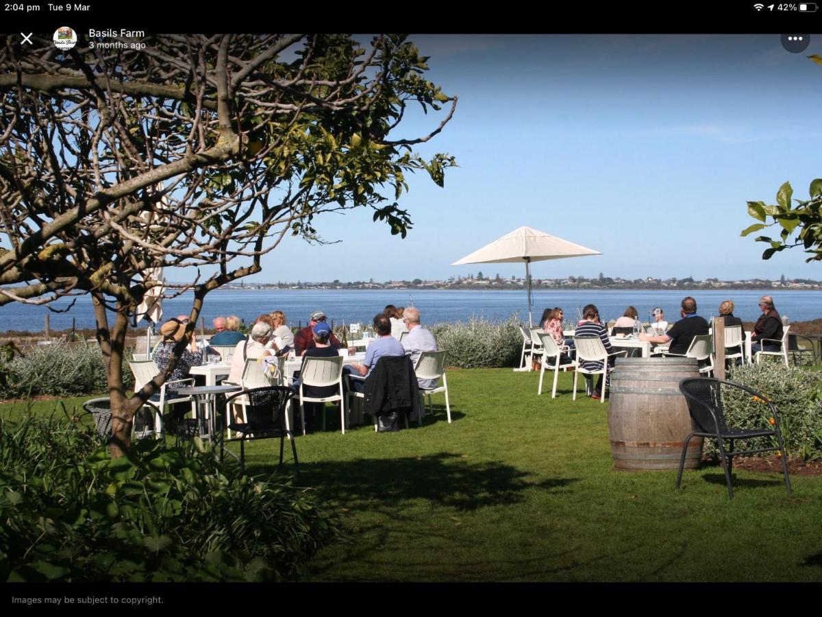 By The Bay Short Stays Private Suite 1 To 4 Days St Leonards Extérieur photo